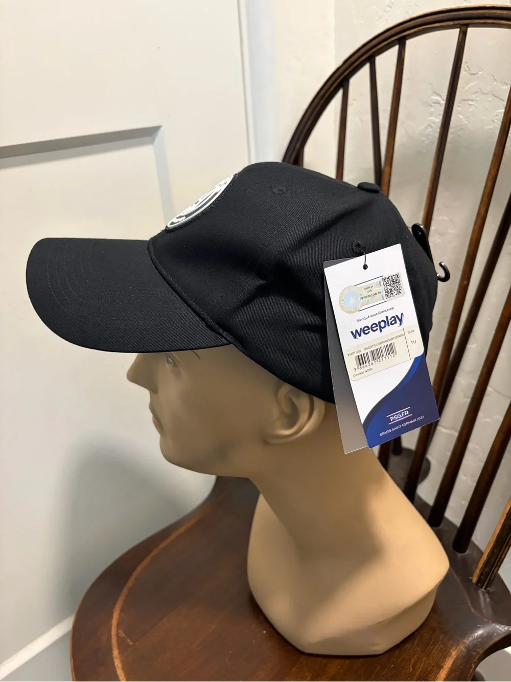 Paris Saint Germain Men’s Black Cap Hat NWT